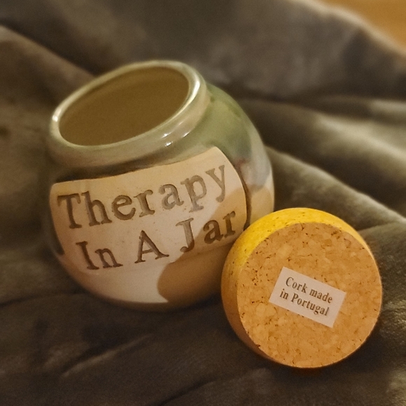 Cute miniature therapy in a jar - Picture 2 of 3